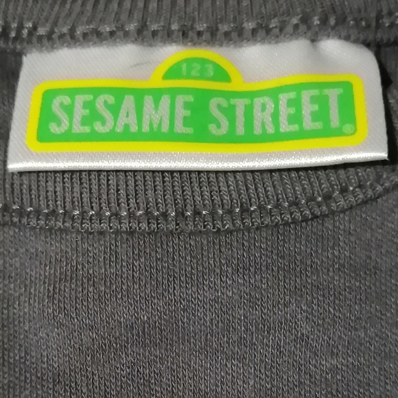 🔥SALE🔥 Sesame Street Elmo Baby Onesie Bodysuit NWT Sz 6-12M, 12-18M, 18-24M - Picture 4 of 6